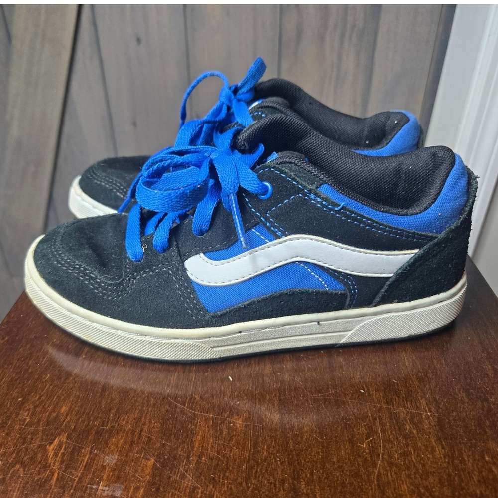 Vans Seldan Skate Shoes Kids Size 4 Black Blue Suede Low Top Sneakers